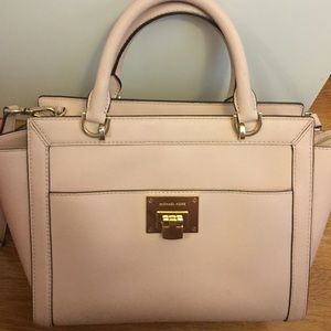 Michael Kors purse tina ballet pink shoulder strap